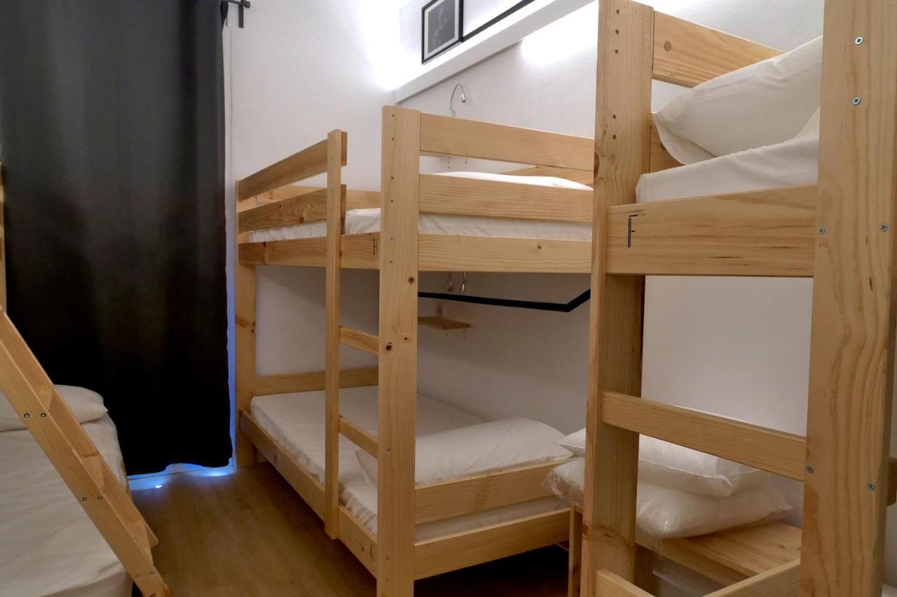 Guitar Hostel Bilbao Eksteriør billede